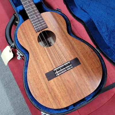Kamaka Baritone Ukulele HF4 with Case 2025 - Solid Koa image 2