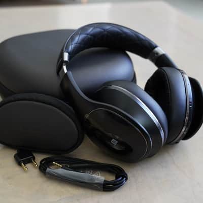 Samsung level Over Noise Canceling Wireless Headphones Black image 1