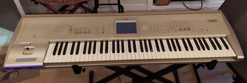 KORG Triton Studio SKB hard shell case image 1
