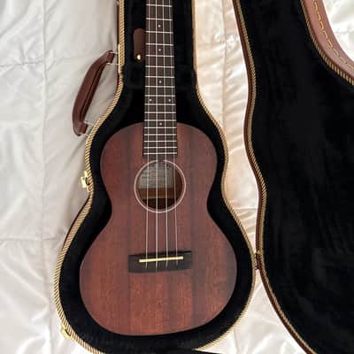 Gretsch G9120 Tenor Standard Ukulele with Tweed Hard Case image 5