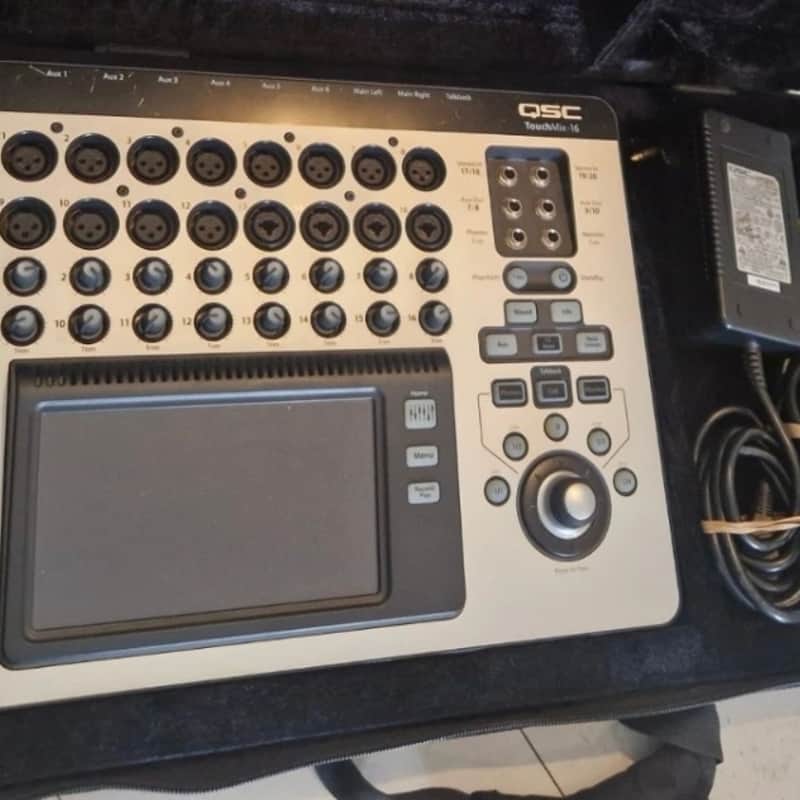 2010s QSC TouchMix-16 Touch Screen Compact Digital Mixer Silver