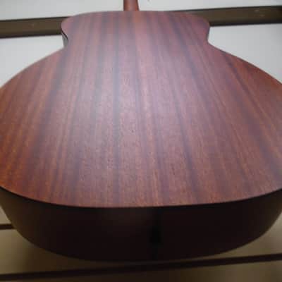 Eastman E1OM w/bag image 4