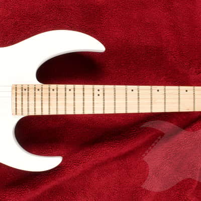 B.C. Rich Gunslinger Prophecy II with Floyd Rose Gloss White image 2
