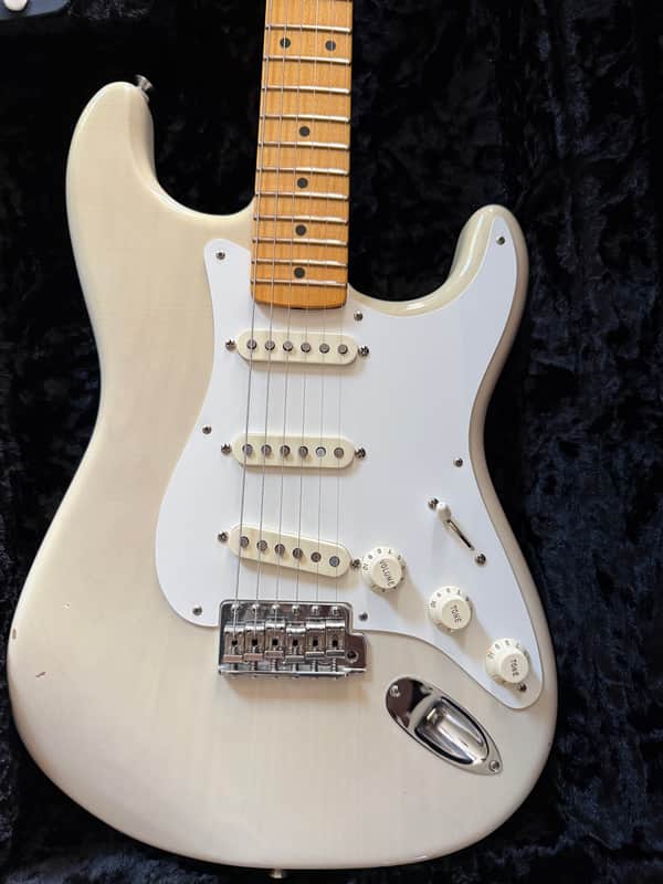 Fender Eric Johnson Stratocaster with Maple Fretboard 2005 - Present - White Blonde image 1