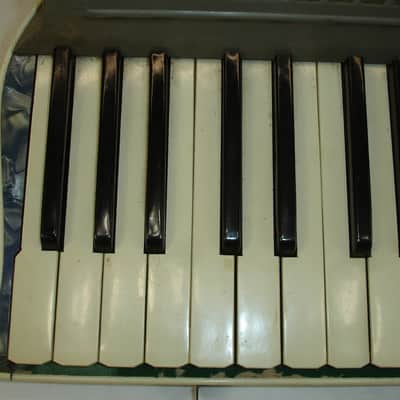 Vintage Casavi Verona Italia Piano Accordion image 6