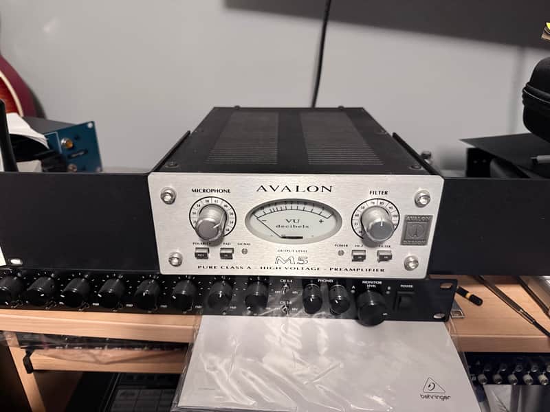 Avalon M5 Microphone Preamplifier 2010s - Silver image 1