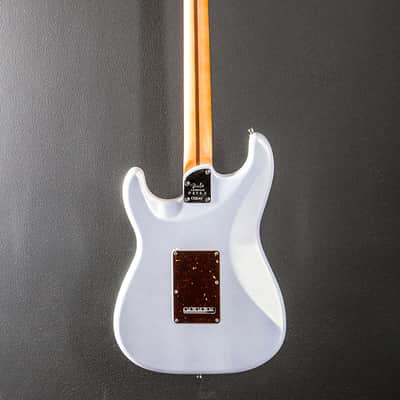 Fender American Ultra Stratocaster - Arctic Pearl w/Rosewood image 5