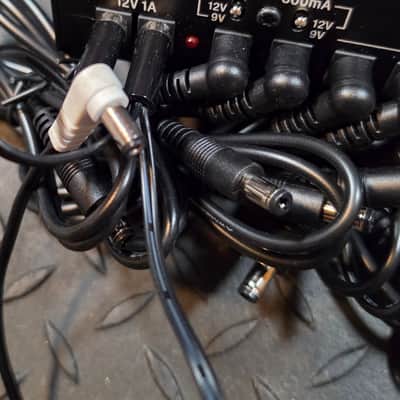 Voodoo Lab PP3 Pedal Power 3 Supply 2010s - Black image 3