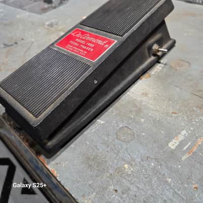 DeArmond Model 1900 Pedal Phaser 1974 - Black image 2