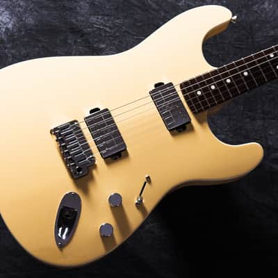 Fender Japan Mami Stratocaster Omochi 2022 - Vintage White - EXCELLENT condition image 5