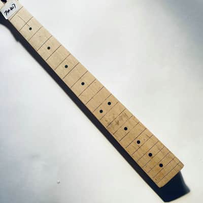 Banana Head Guitar Maple Wood Neck and 22 Frets Fingerboard image 5