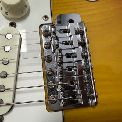 Fender Vintage Stratocaster Guitar -Maple Fretboard 1976- Sunburst- 10lbs w/non original pups + case image 21