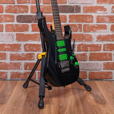 Ibanez UV7 Steve Vai Signature Black 1991 w/OHSC image 4
