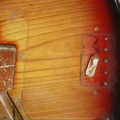 1974 1975 1976 Fender Precision Bass body sunburst lefty left-handed left hand image 2