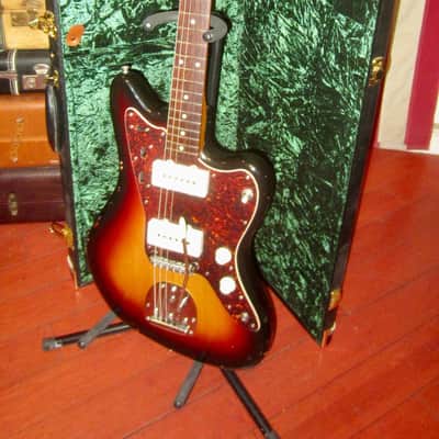 1994 Fender Jazzmaster Sunburst image 2