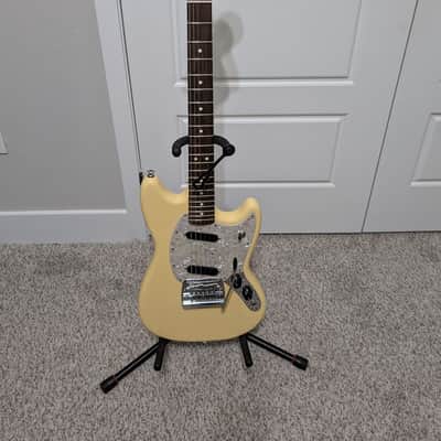 Fender American Performer Mustang with Rosewood Fretboard 2018 - Present Vintage White image 2