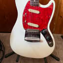 Fender Mustang Guitar with Rosewood Fretboard 1967- White Refin
