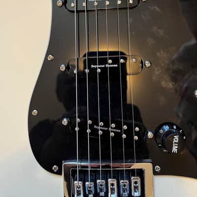 Fender Nile Rodgers Hitmaker Strat - Heavily Modified 2022 - White image 3