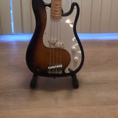 Squier Bullet Bass B-34 1983 - 3-Color Sunburst image 11