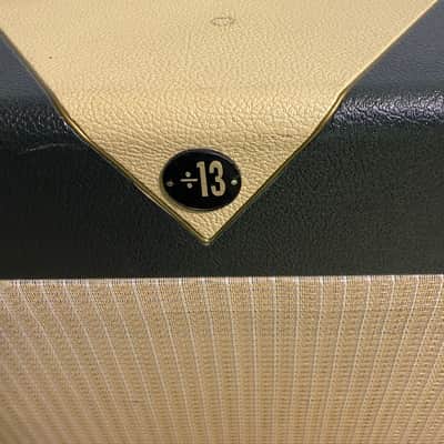 Divided by 13 2-12 oversized cabinet 2000s - Green and Cream image 2