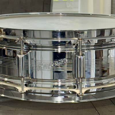 Rogers "7-Line" Dyna-Sonic 5x14" Brass Snare Drum with "Beavertail" Lugs 1963 - 1967 - Chrome image 3