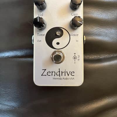 ギター Hermida Audio Zendrive White Hermida Audio Zendrive | Reverb Canada