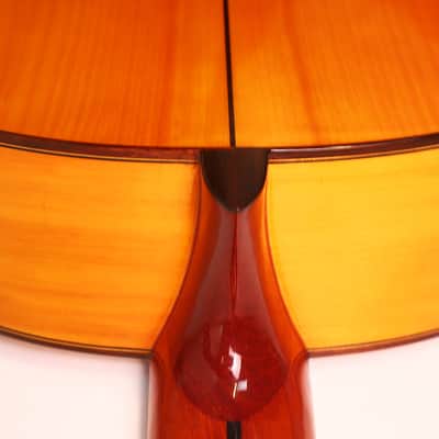 Antonio Bernal 2009 flamenco guitar - deep sound + explosive in attack - good value for money - check video! image 10