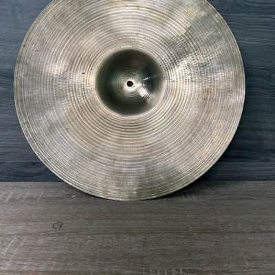 Vintage Zildjian Avedis Crash Cymbal 18” 1970s Cymbal 1399g #2668 image 11