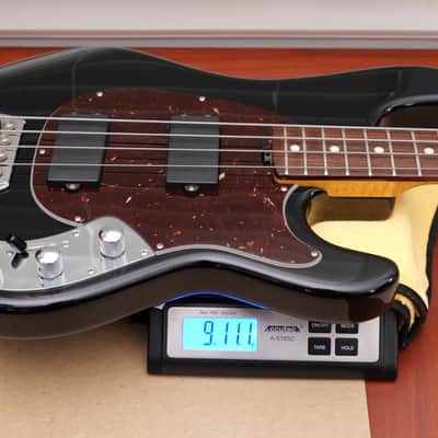 Ernie Ball Music Man Classic Sabre Bass with Rosewood Fretboard - Black image 18