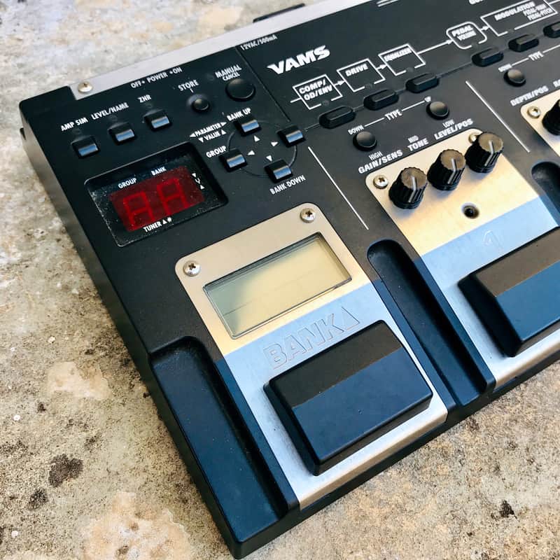 Zoom GFX-4 Guitar Effects Processor Pedalboard | Reverb
