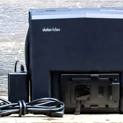 Datavideo HRS-30 Hand Carry Recorder System HD Recorder / Monitor Line w/Adapter image 9