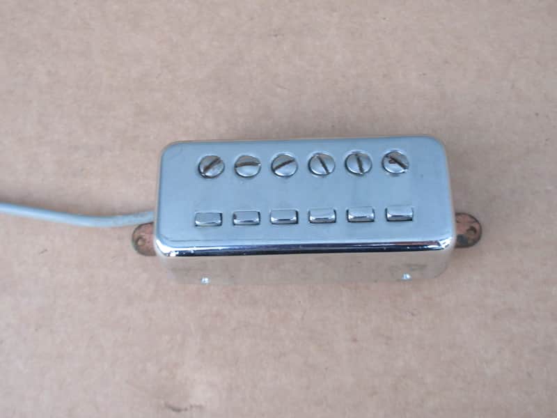 Univox Staple Pickup