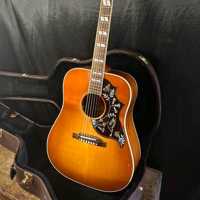 Gibson Hummingbird Figured Back 2019 - 2025 (Heritage Cherry Sunburst) image 4
