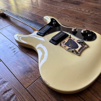 Mosrite Japan The Ventures Electric Guitar White MIJ image 5