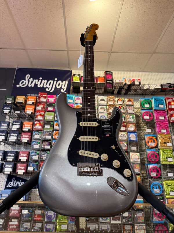Fender American Professional II Stratocaster with Rosewood Fretboard 2020 - Present - Mercury image 1