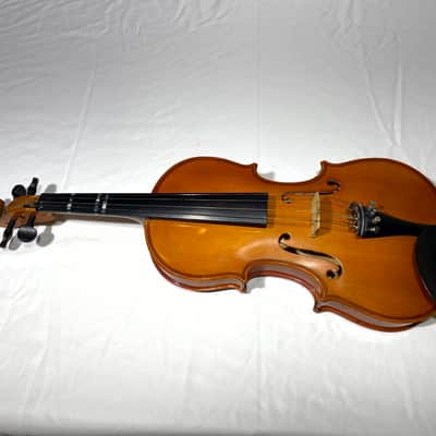 Cremona 4/4 Violin with Case, Bow, and Accessories - 1982 image 2