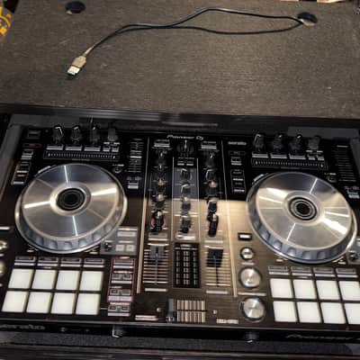 Pioneer DDJ-SR2 w/ ODYUSA Flight Case imagen 5