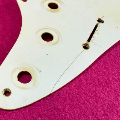 GVT Master-Aged 1954–1957 for Stratocaster® Pickguard – Vintage Eggshell ABS / Aged image 9