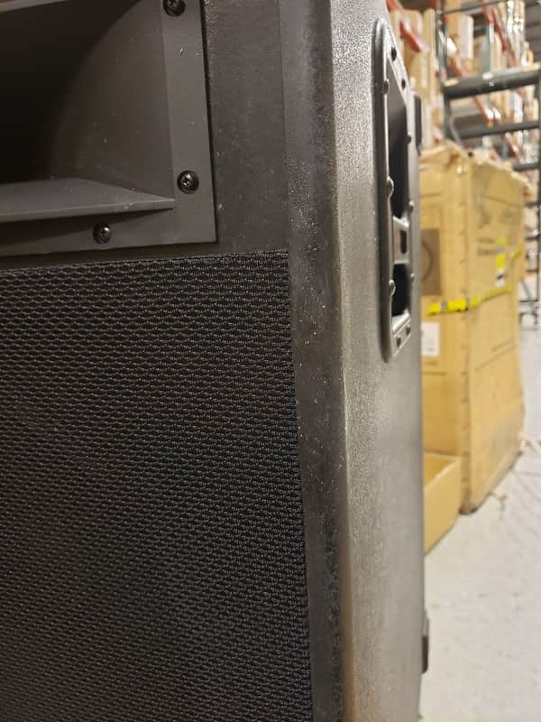 Leslie LESLIE-2121 Leslie Speaker in Black -Blemished Model | Reverb Leslie LESLIE-2121 Leslie Speaker in Black -Blemished Model | Reverb