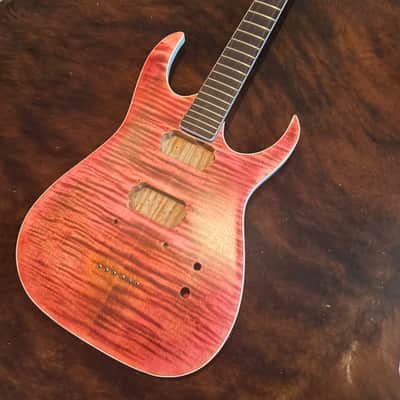 Lumiaalto Guitars S-style image 3