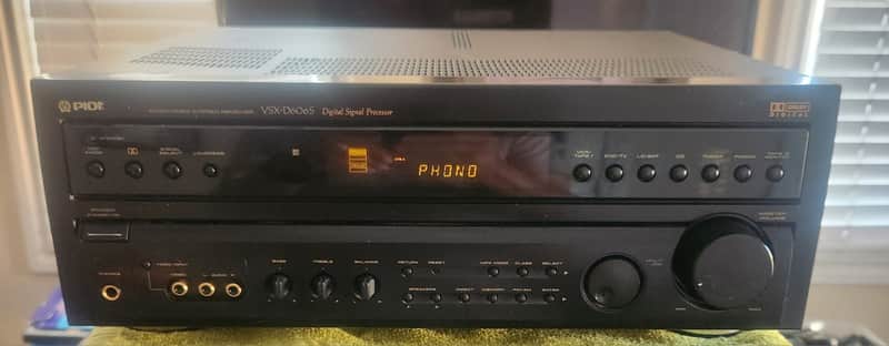Pioneer Pioneer VSX-D606S  5.1-channel A/V surround sound receiver 90s  - Black image 1