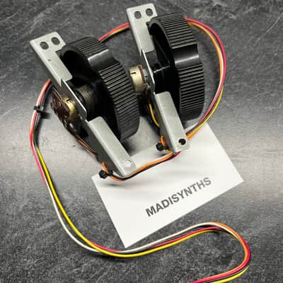 ORIGINAL Yamaha Mod Wheels Assembly (VI526400) for SY55