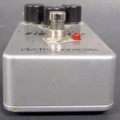 Used Electro-Harmonix Triangle Big Muff Pi VGC image 4