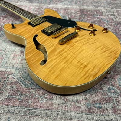 Washburn HB35 Hollowbody Electric Guitar in Natural image 13