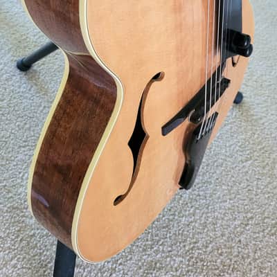 Victor Baker Model 17 Custom 2001 - Natural Finish in Nitrocellulose Lacquer image 6