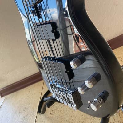 ESP  Surveyor, Standard V Black image 3