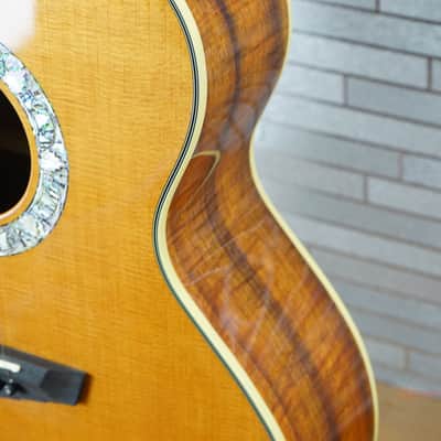 Deluxe Madison - Jumbo Acoustic w/ Hardshell Case- Limited Edition - Manufacturer's Sample - Vintage Natural image 9