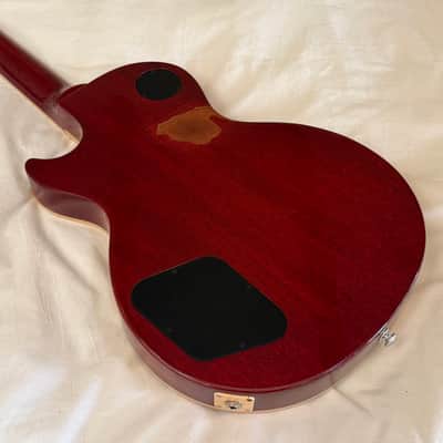 2019 Gibson Les Paul Standard - Cherry Sunburst - Free Pro Setup image 10