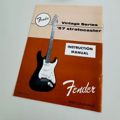 Fender Vintage Series ’57 Stratocaster Instruction Manual – Brea, CA 1990 image 2