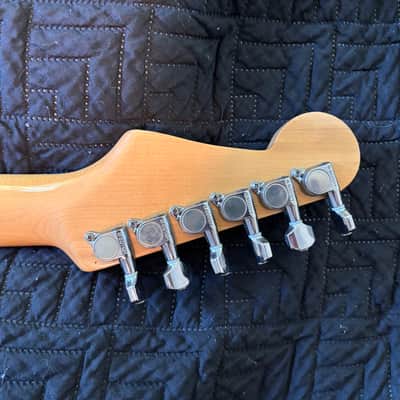 Squier MIJ ST-357 (1957 Style Reissue) Stratocaster with Maple Fretboard 1984 - 1988 - All Original - Black image 6